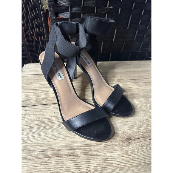 Steve Madden Raina black elastic ankle strap heels - Picture 3 of 8